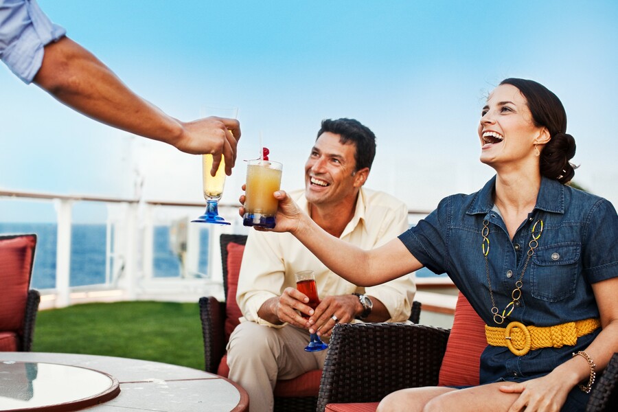 Celebrity Reflection - Sunset Bar 2, ©CEL.jpg